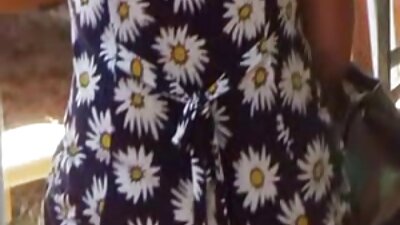 Kocka barna Andreina Deluxe szar, baszik kemény fasz a POV családisex